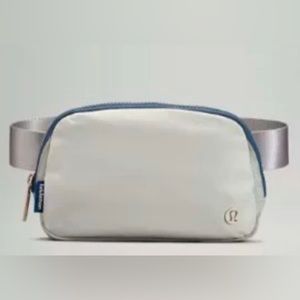 Lululemon belt bag